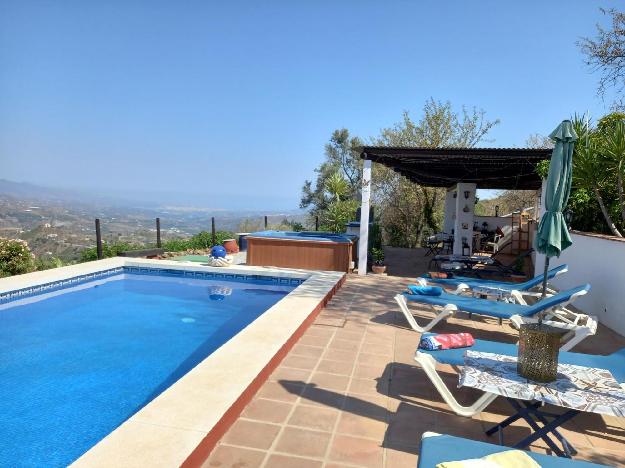 Vine Ridge Studio And Apartment Comares Kültér fotó