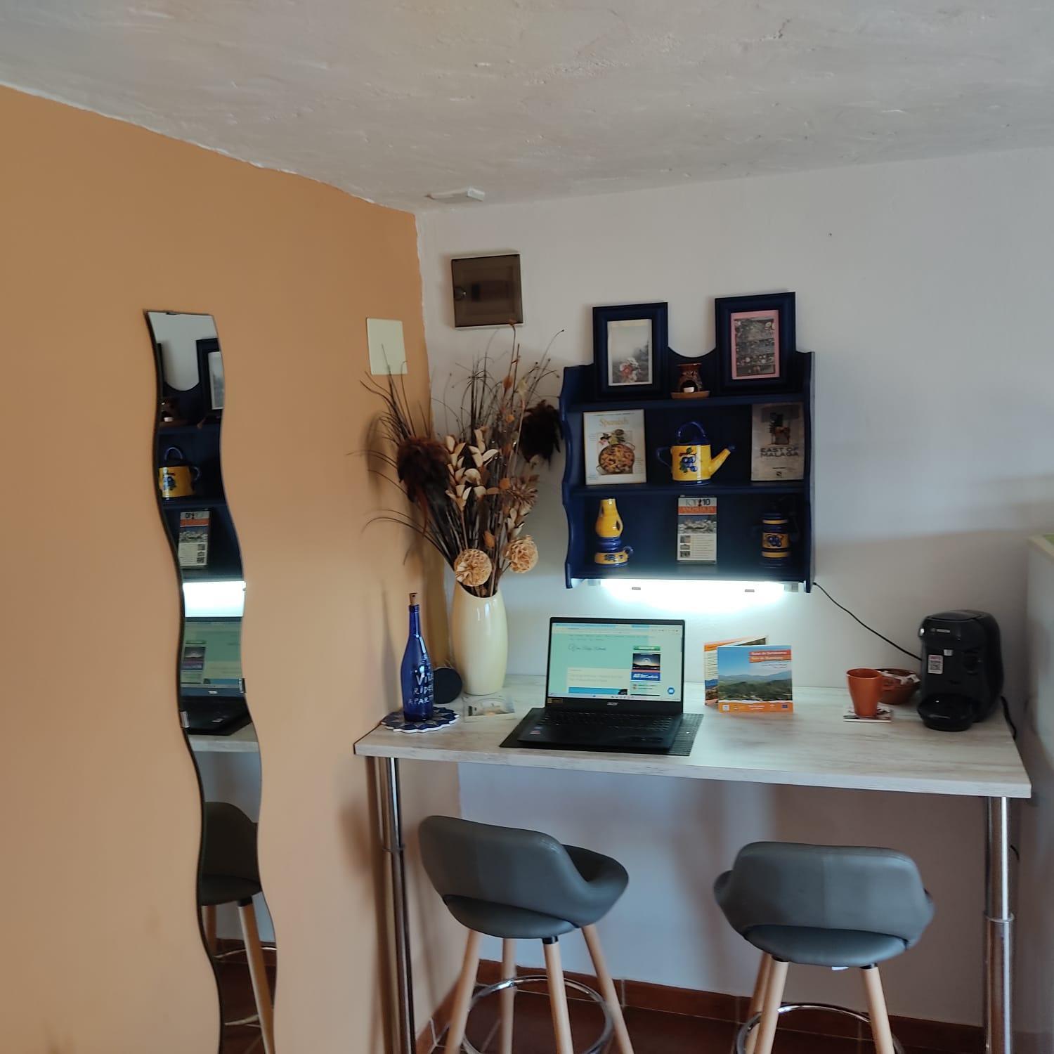 Vine Ridge Studio And Apartment Comares Kültér fotó