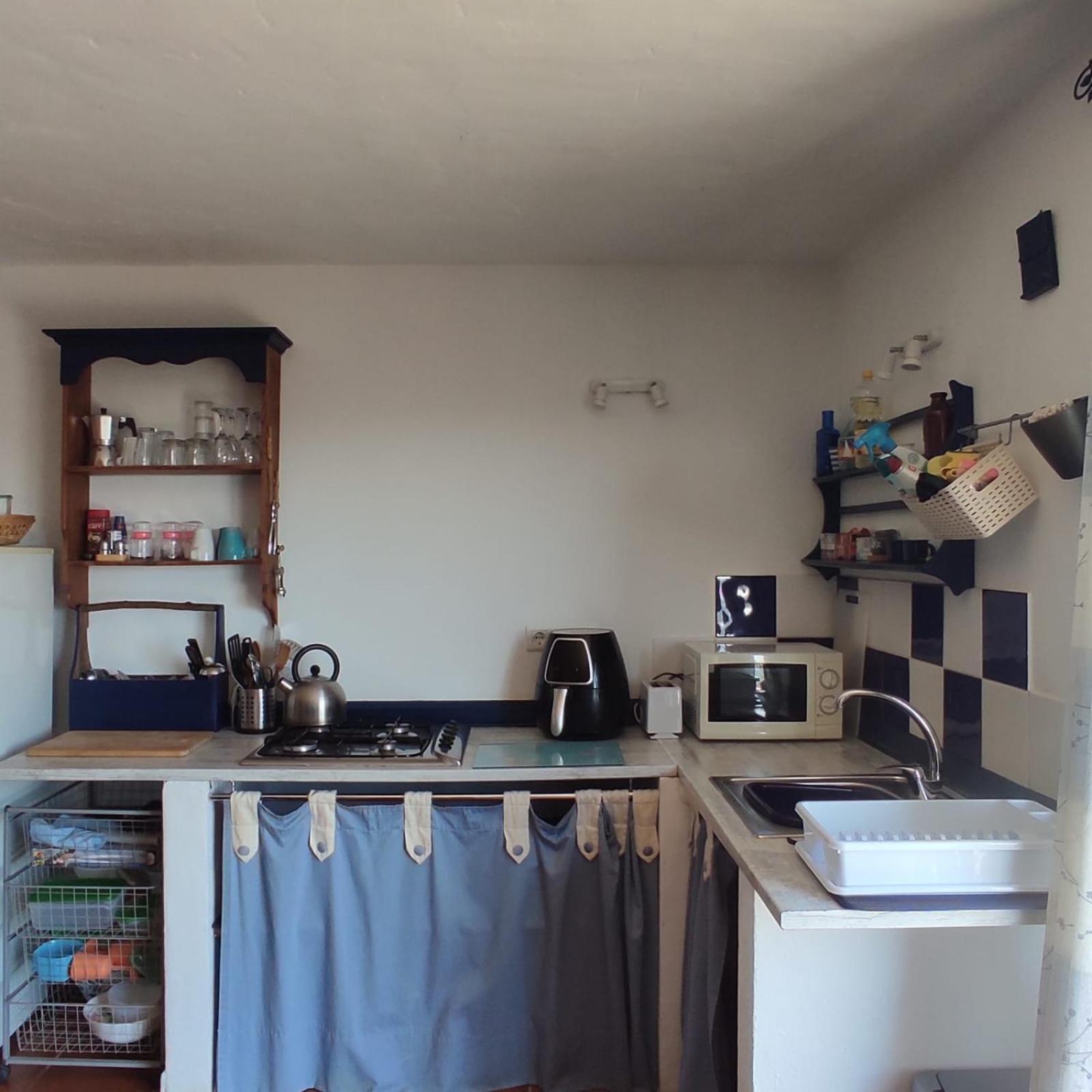 Vine Ridge Studio And Apartment Comares Kültér fotó